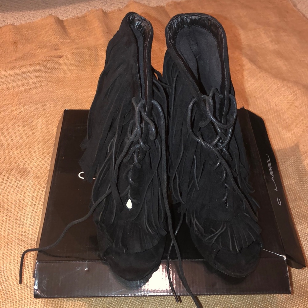✨C. Label Tassel Booties - Picture 3 of 8
